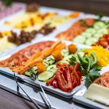 Hotel Platzhirsch Living 3*