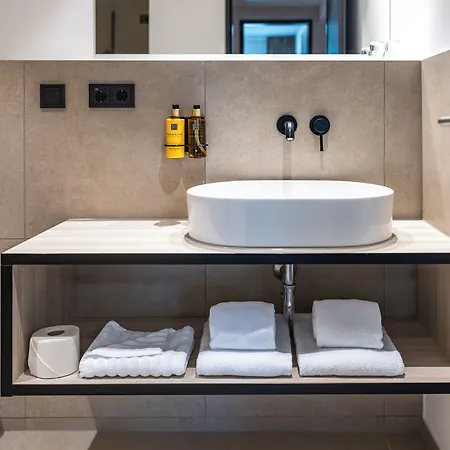 Hotel Platzhirsch Living Kelsterbach